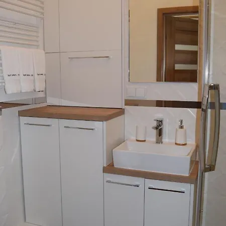 Apartament 156 *