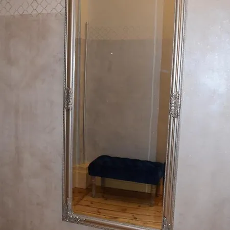 Apartament 156 *