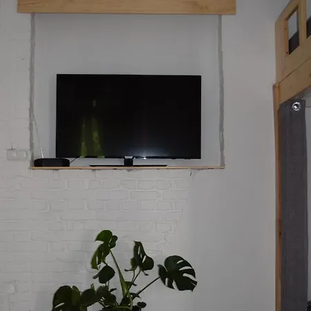 Apartament 156 *