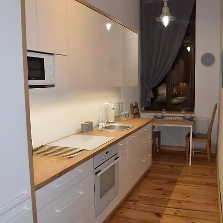 Apartament 156 *